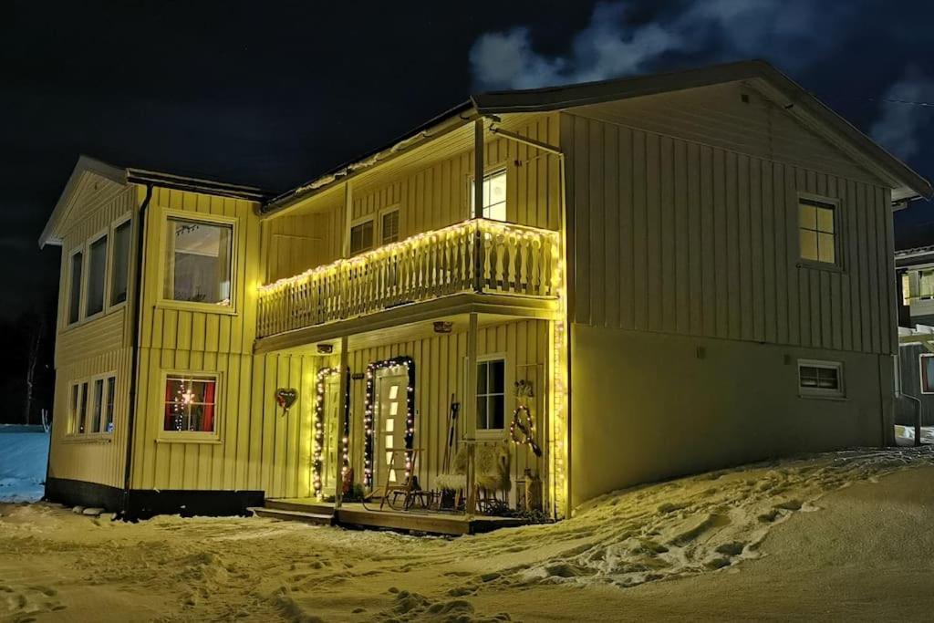 Marta's Home-cozy Near The Airport Apartment